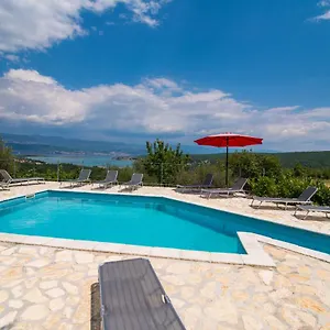 holiday-house-rosalia-with-seaview-and-swimming-pool.primorje-gorskikotar.com/